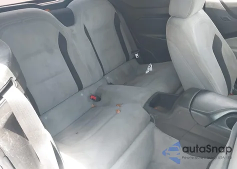 2021 Chevrolet Camaro Rwd Lt1 z USA, uszkodzony, nr VIN 1G1FF3D77M0104498